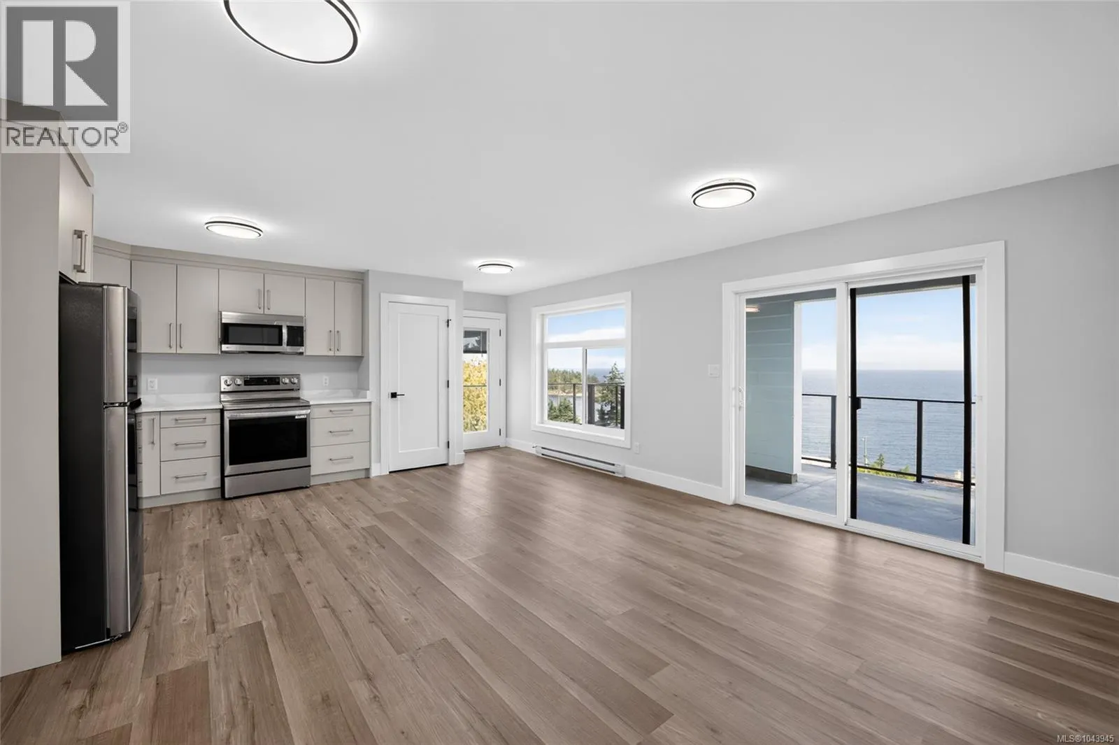 3856 Gulfview Dr