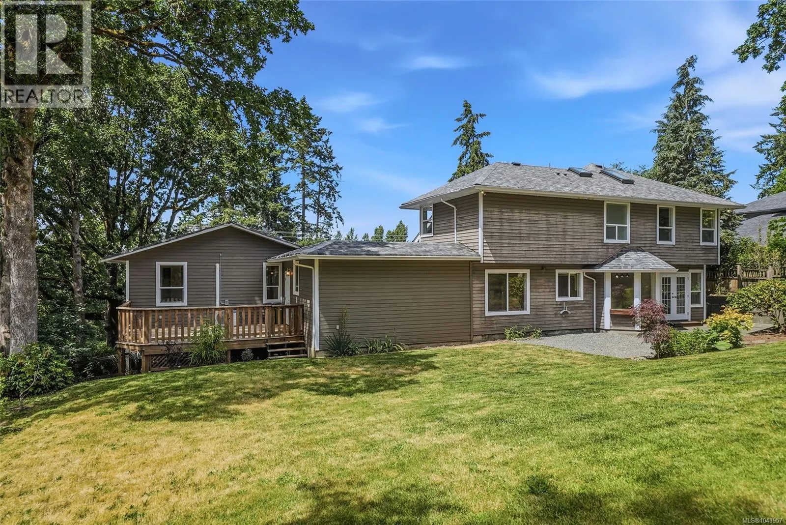 1688 Maple Bay Rd