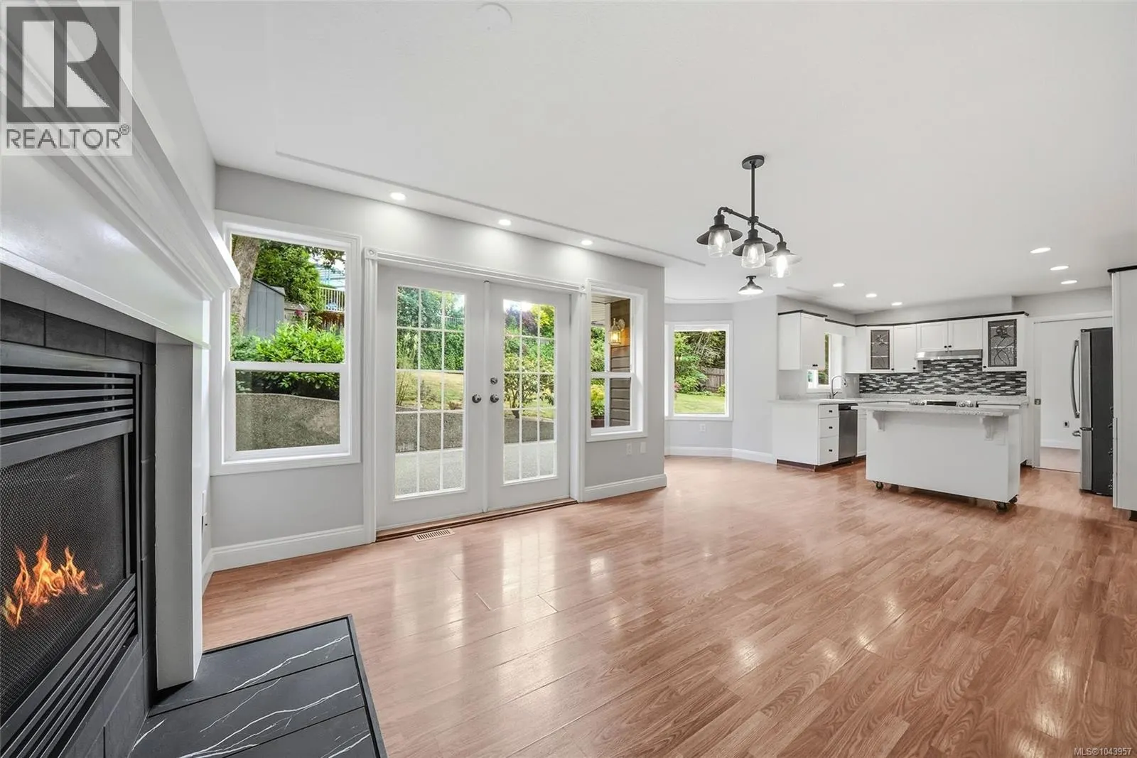 1688 Maple Bay Rd