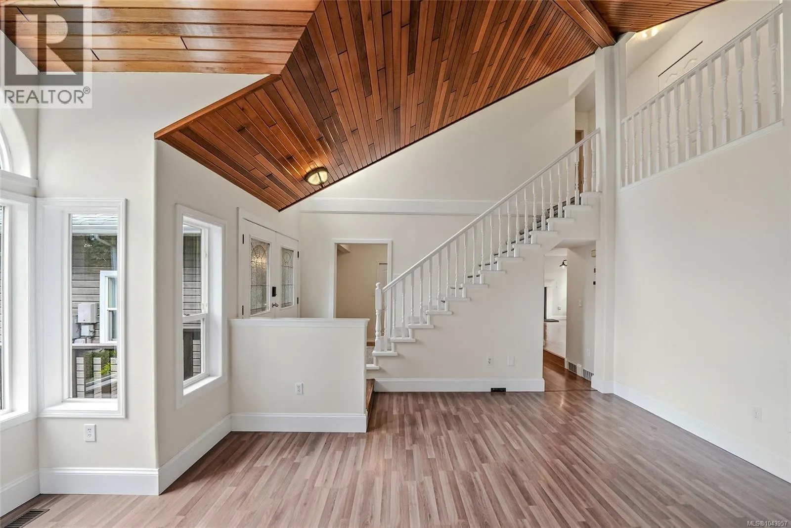 1688 Maple Bay Rd