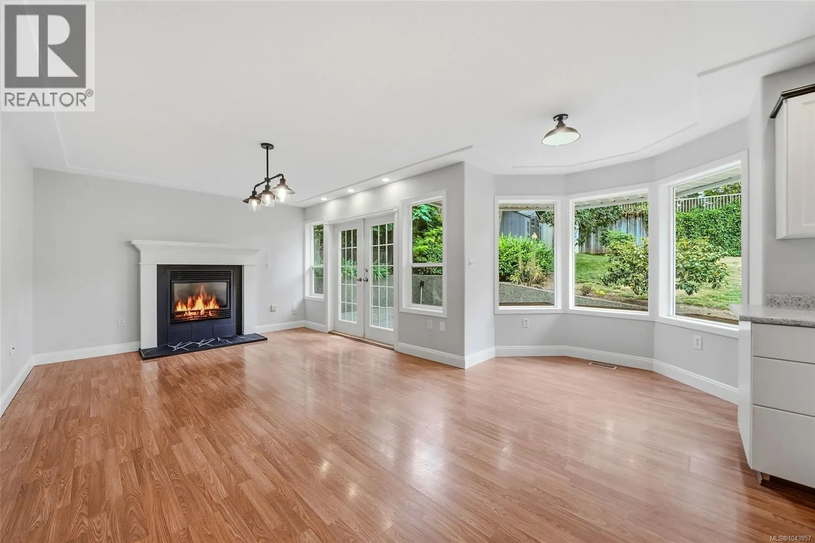 1688 Maple Bay Rd