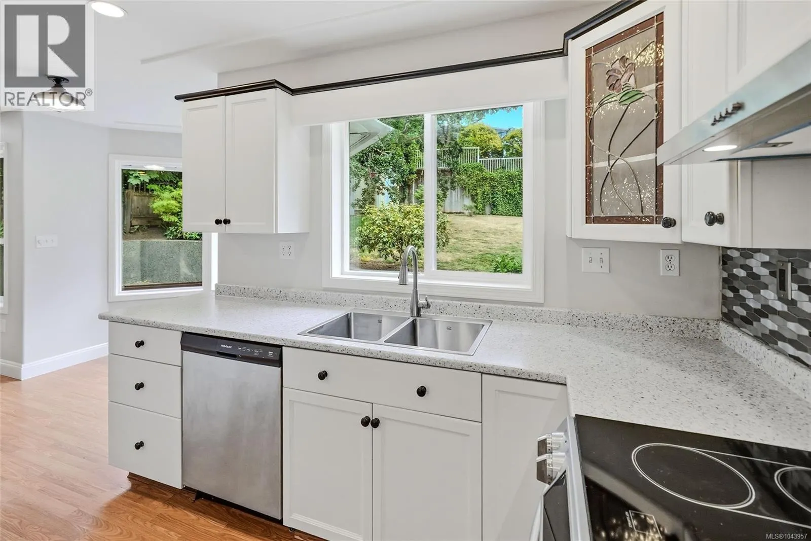 1688 Maple Bay Rd