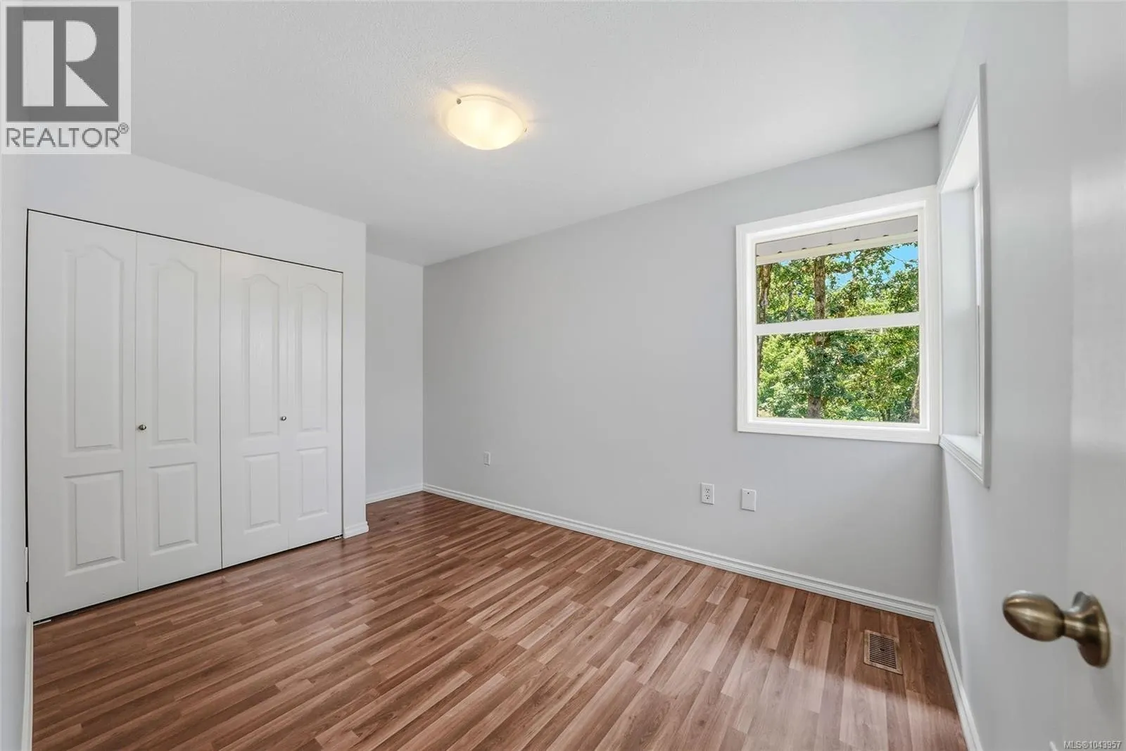 1688 Maple Bay Rd