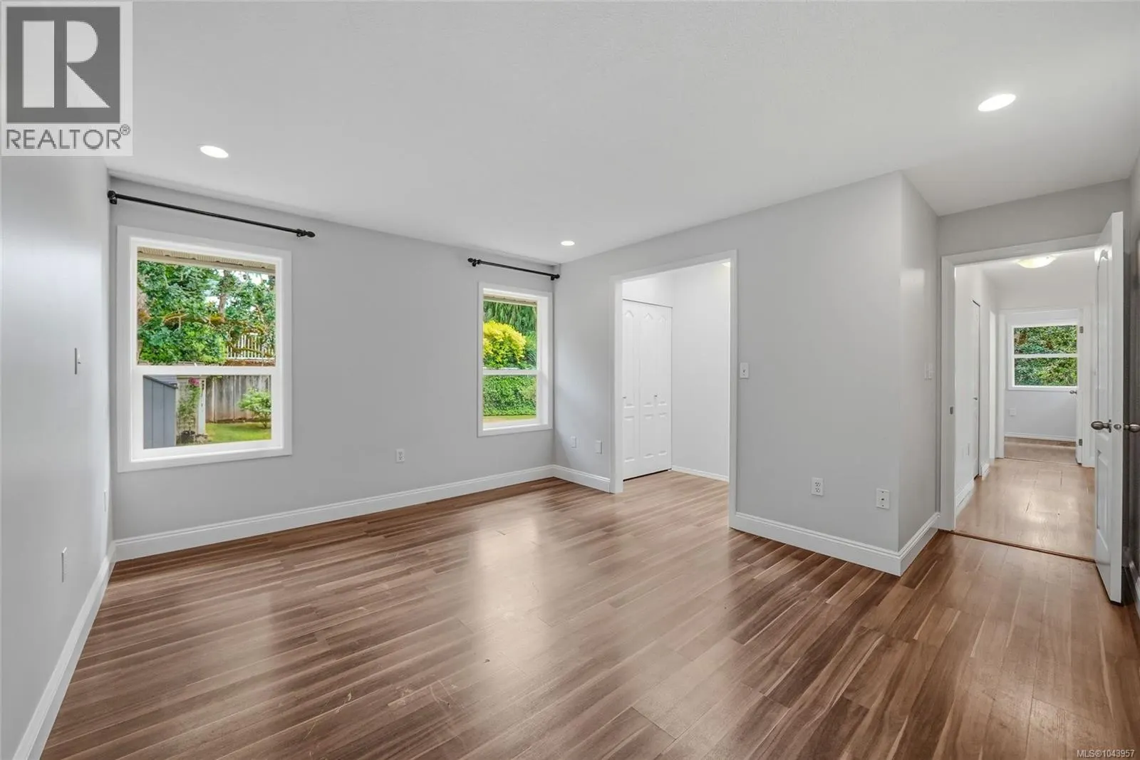 1688 Maple Bay Rd