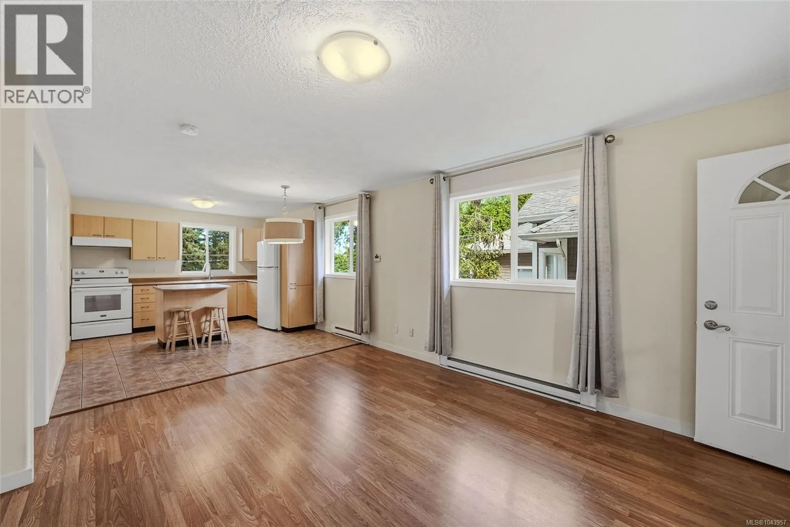 1688 Maple Bay Rd