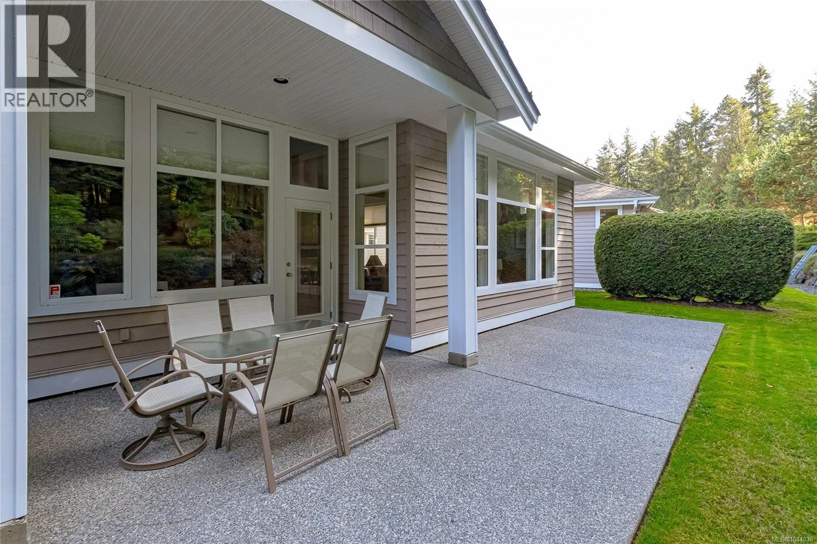 1384 Cape Cod Dr