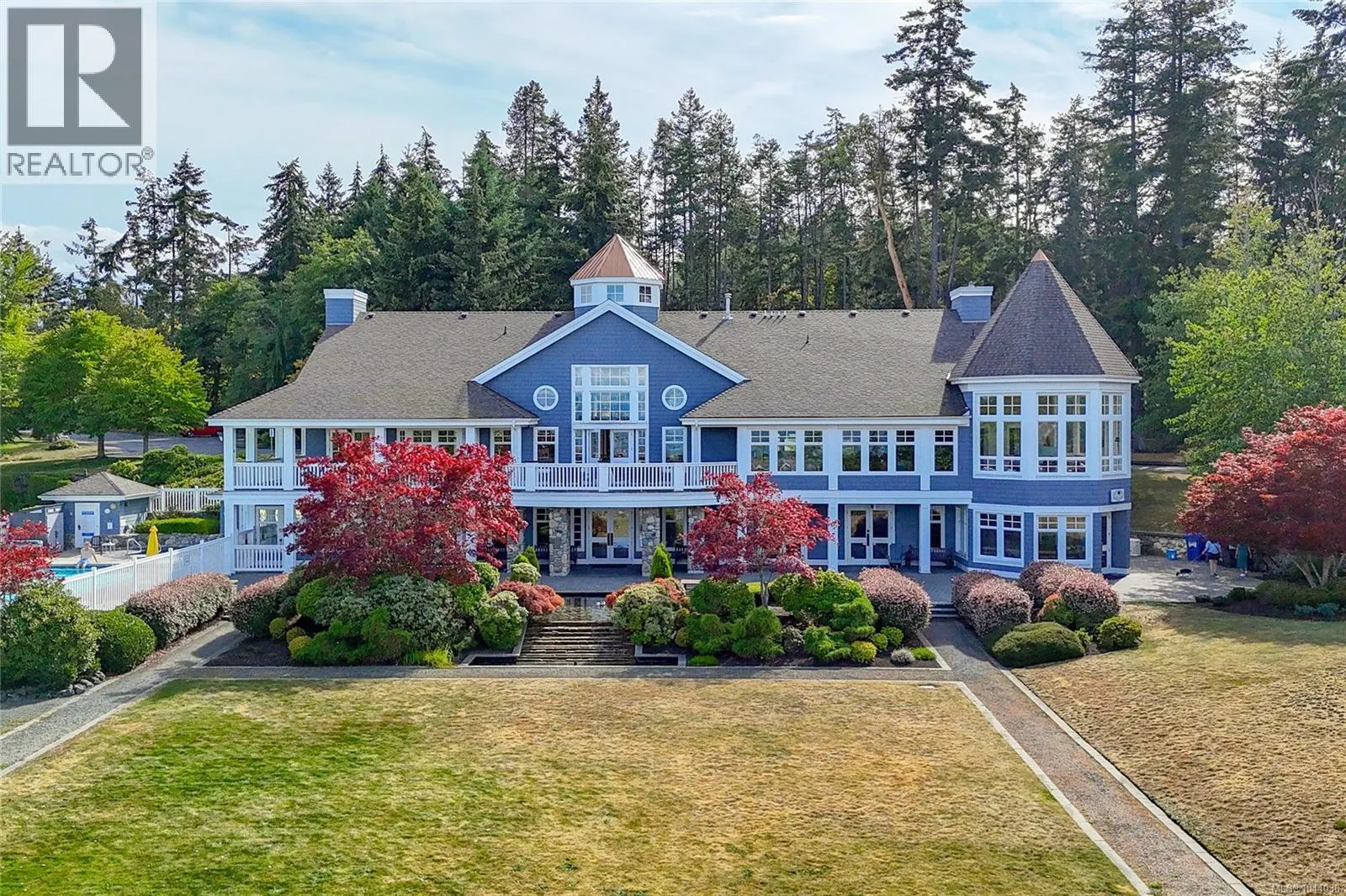 1384 Cape Cod Dr