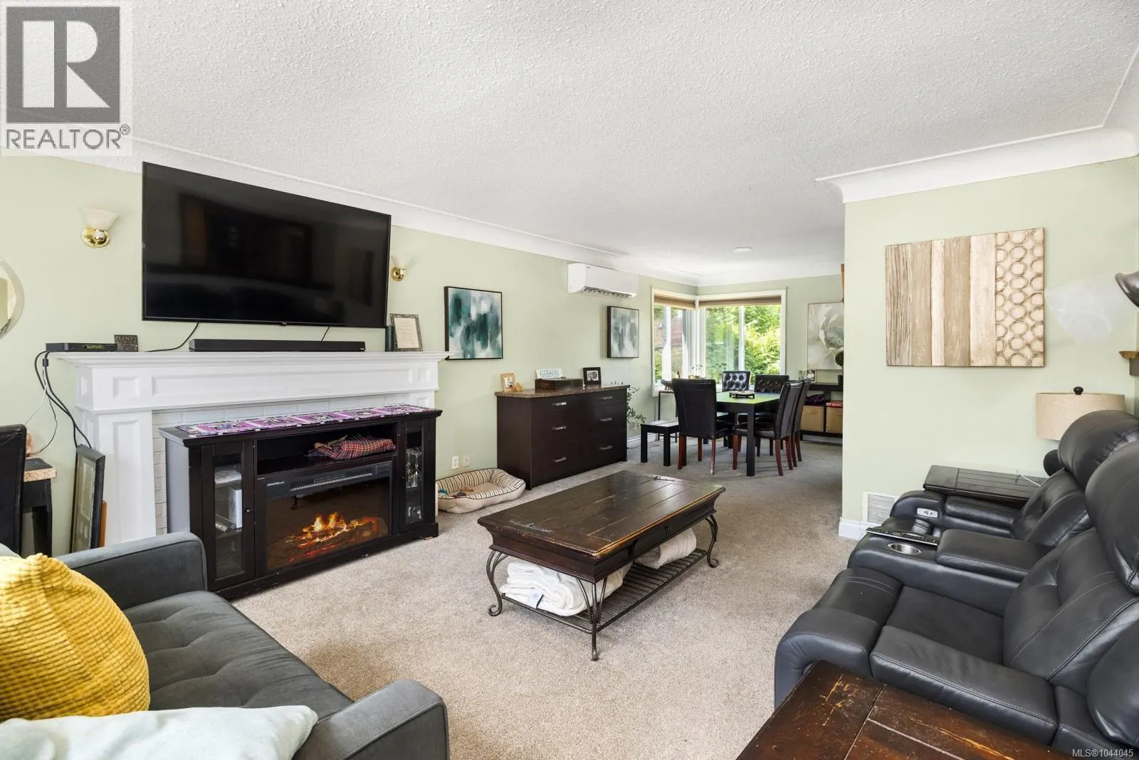 461 Howard Ave