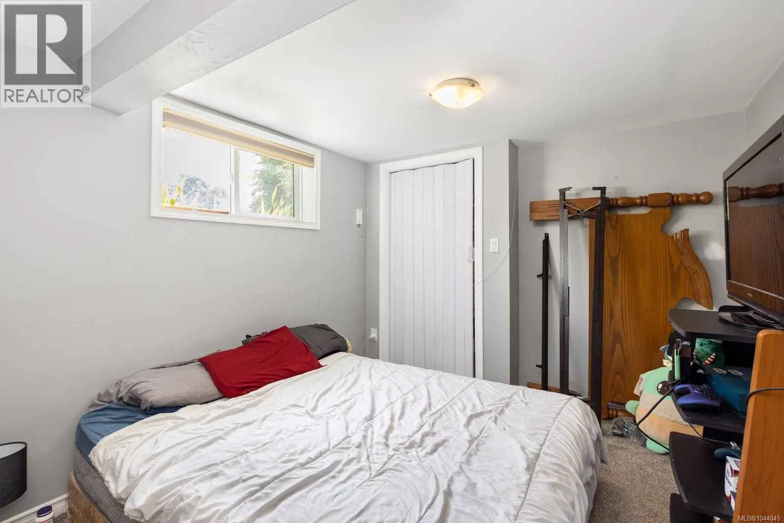 461 Howard Ave