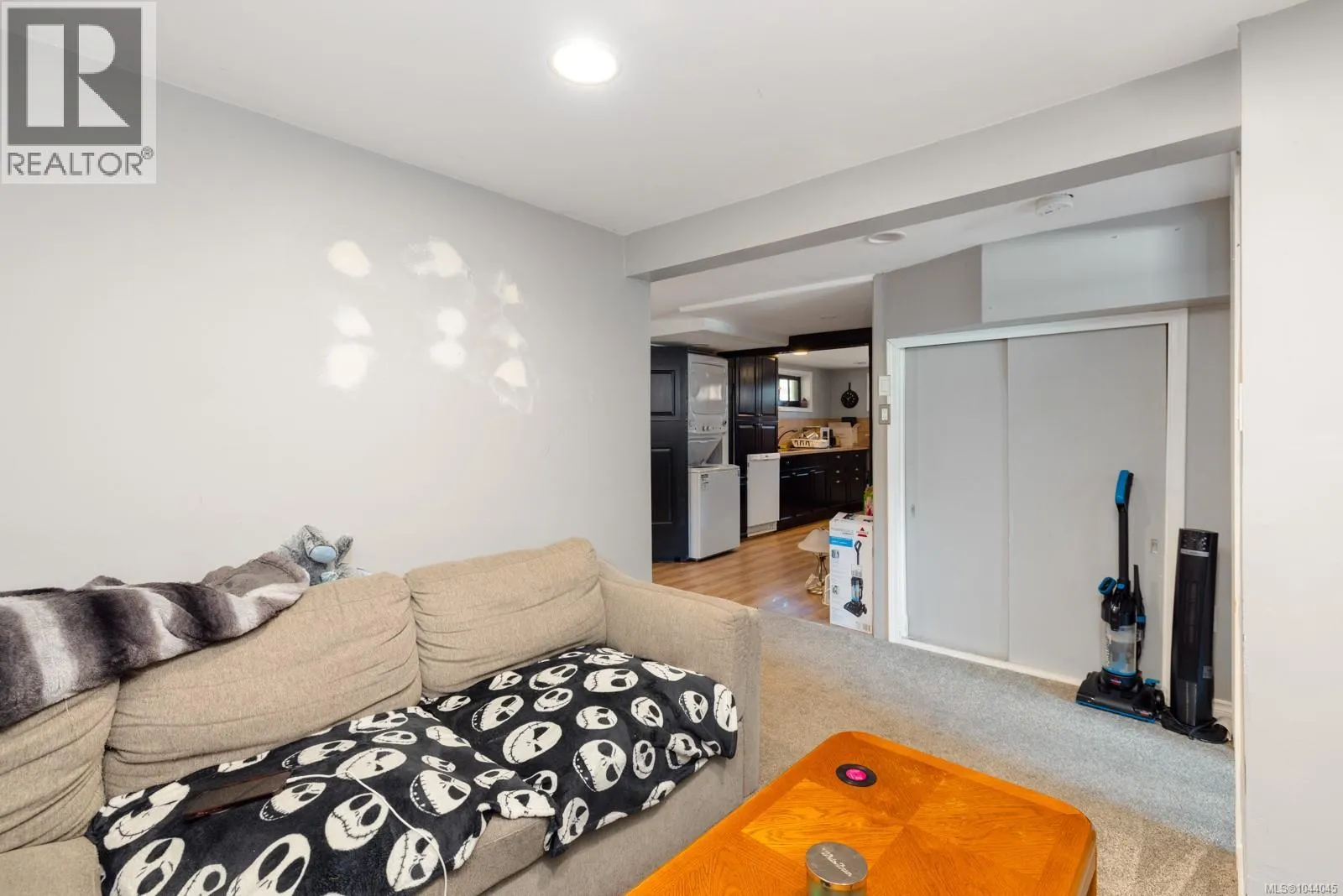461 Howard Ave