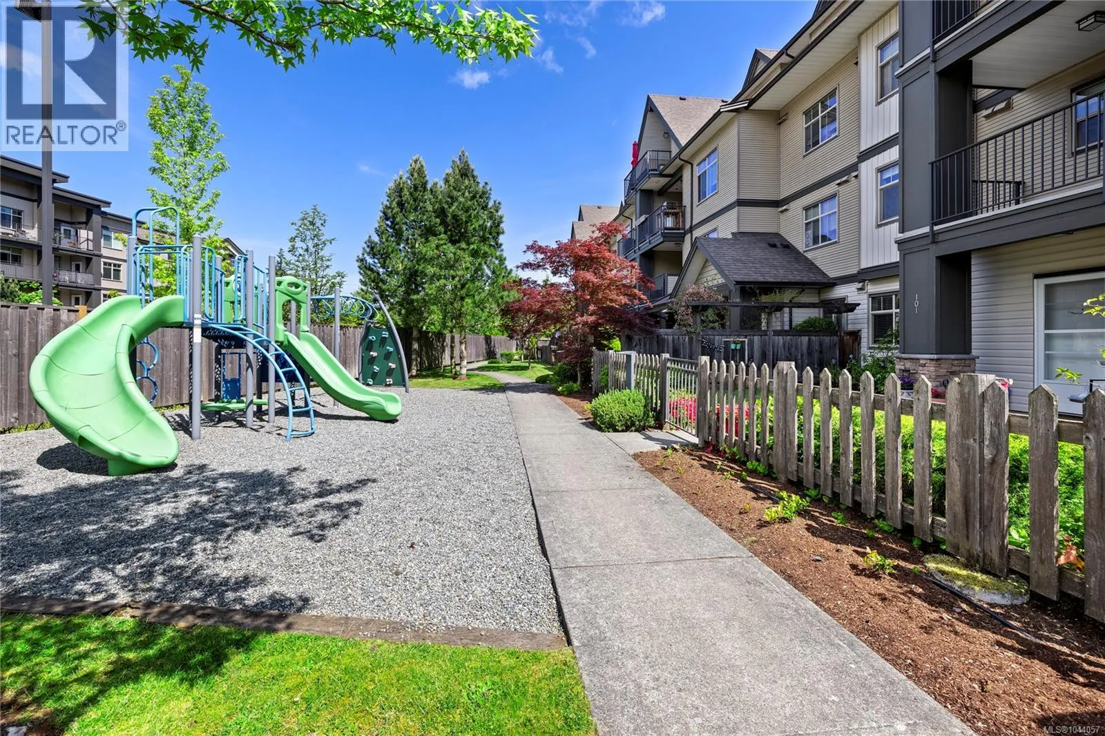 204 2117 Meredith Rd