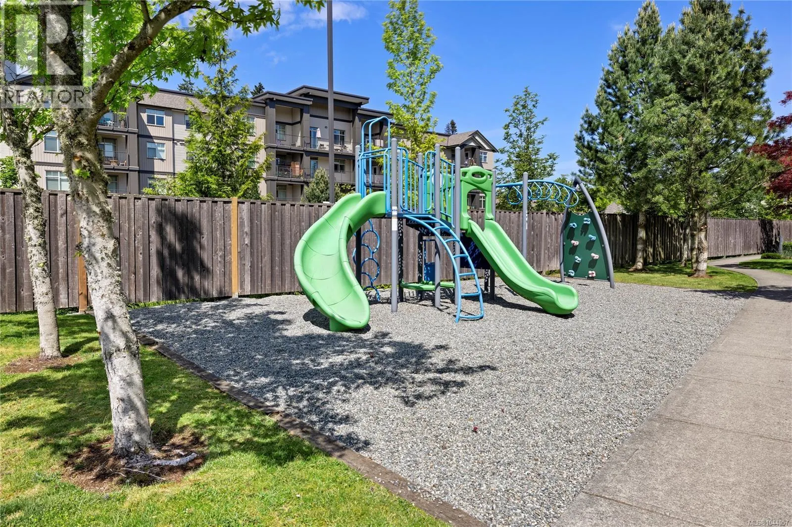 204 2117 Meredith Rd