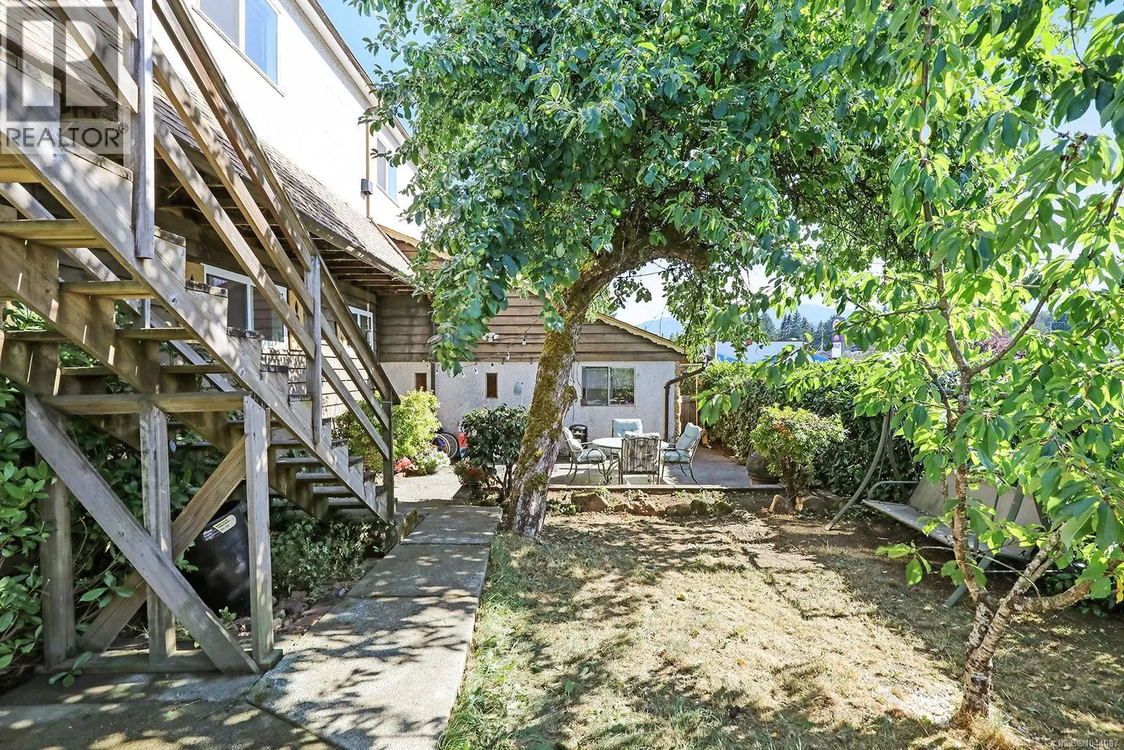 2780 Dunsmuir Ave