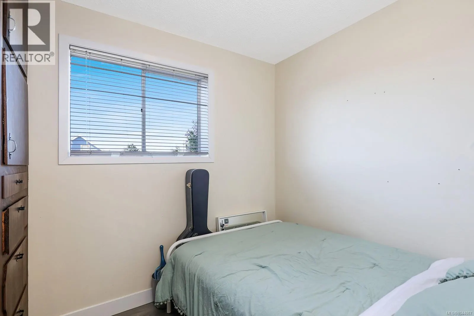 2780 Dunsmuir Ave