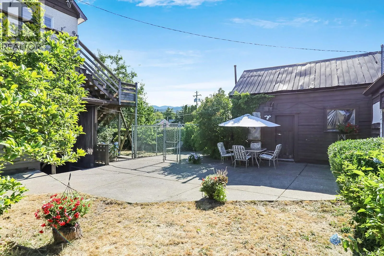 2780 Dunsmuir Ave