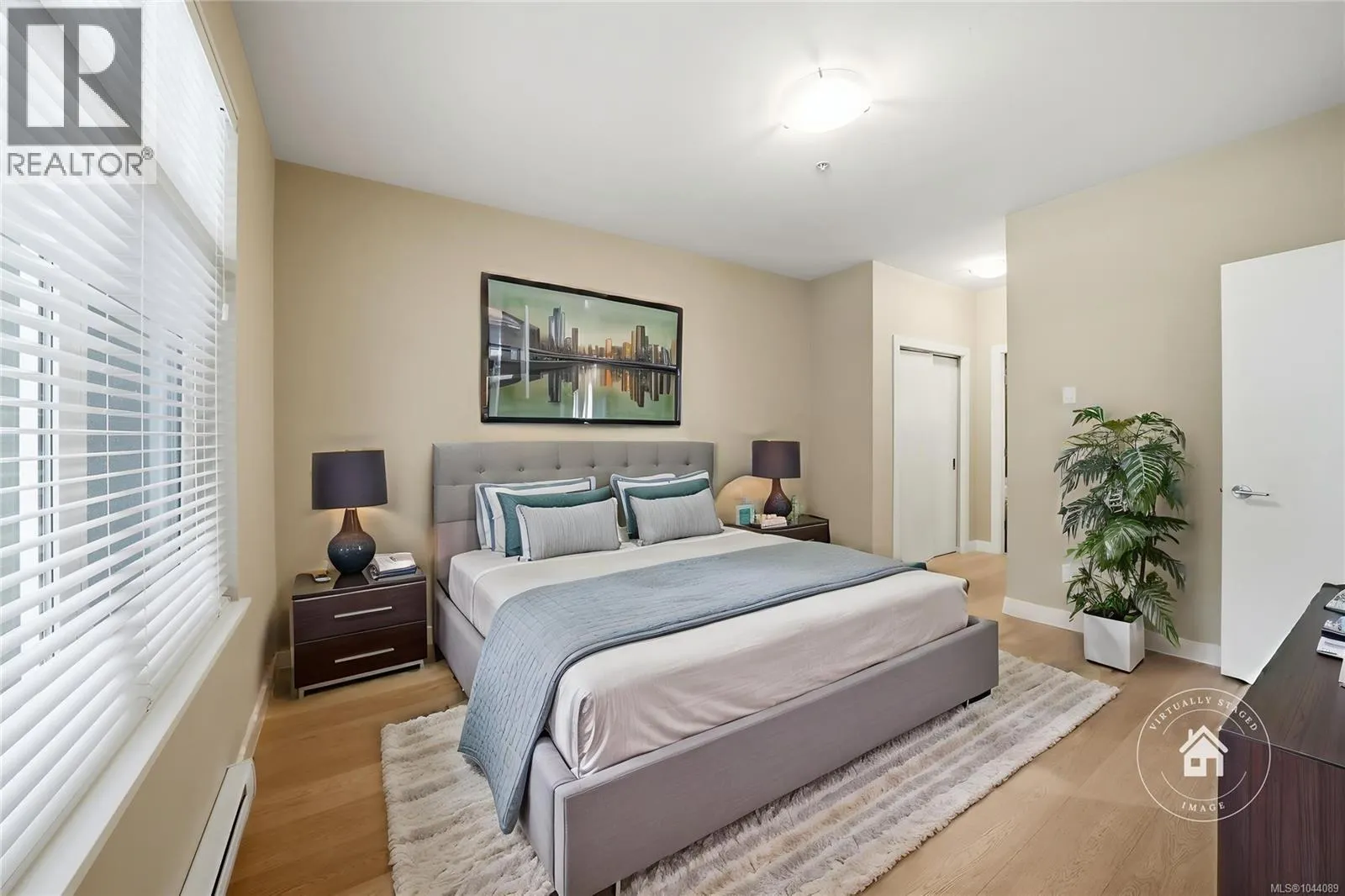 101 1325 Cape Cod Dr