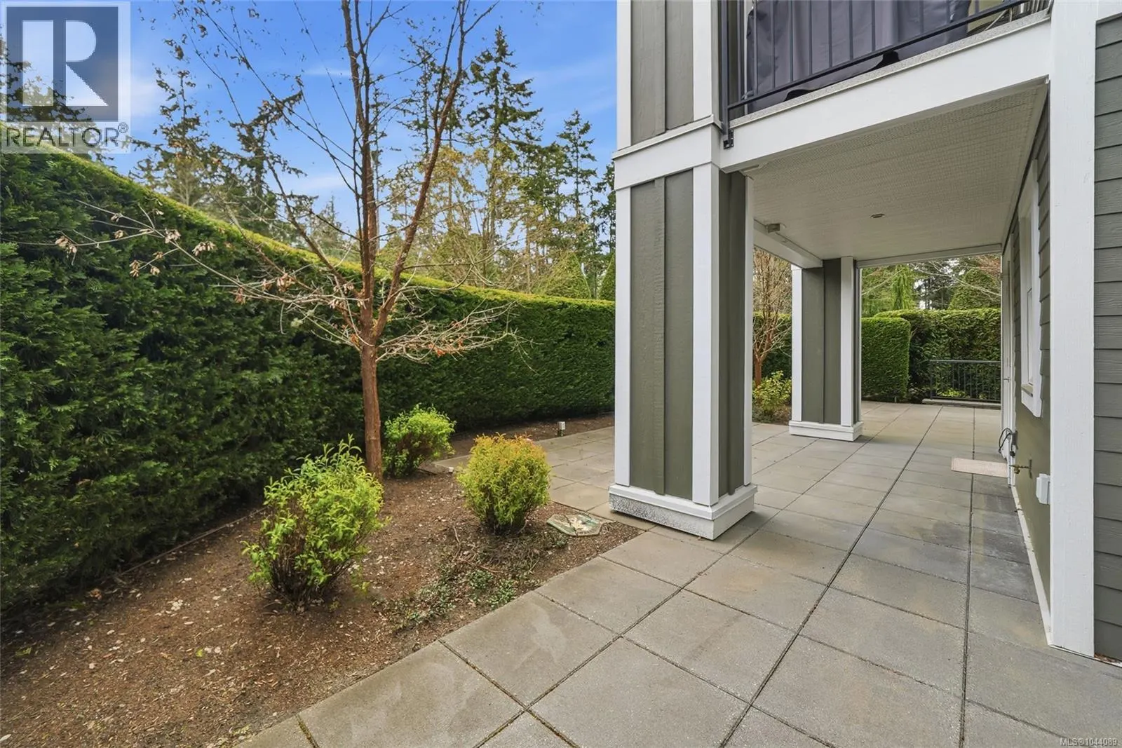 101 1325 Cape Cod Dr