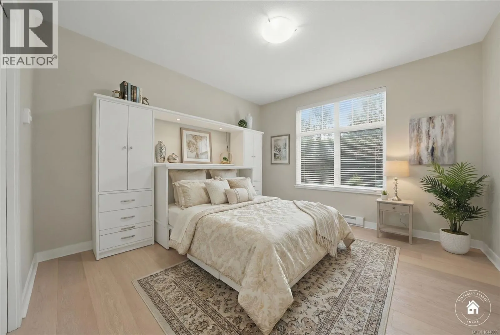 101 1325 Cape Cod Dr
