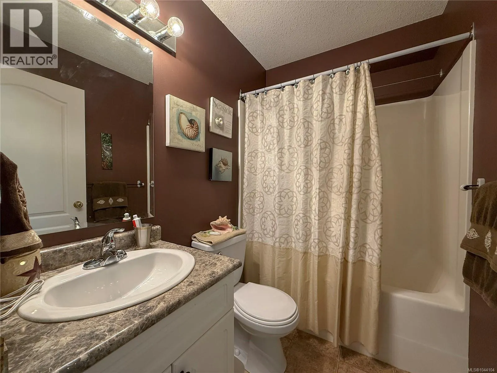 2525 Soderholm Crt