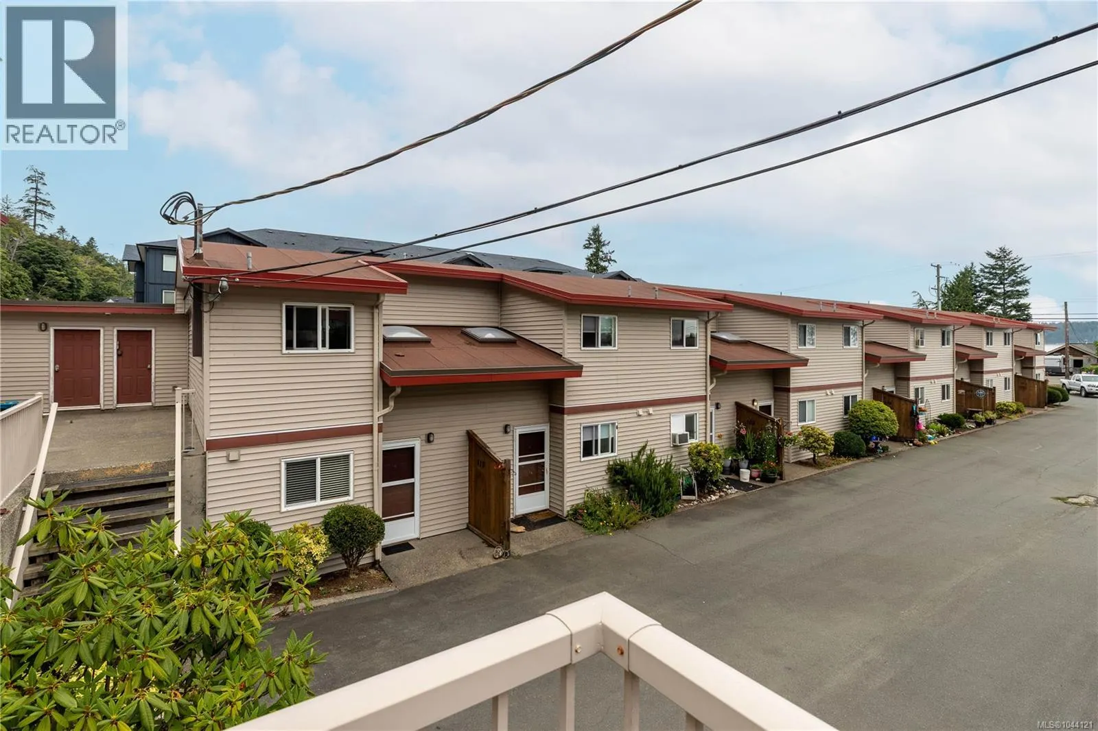 110 824 Island Hwy S