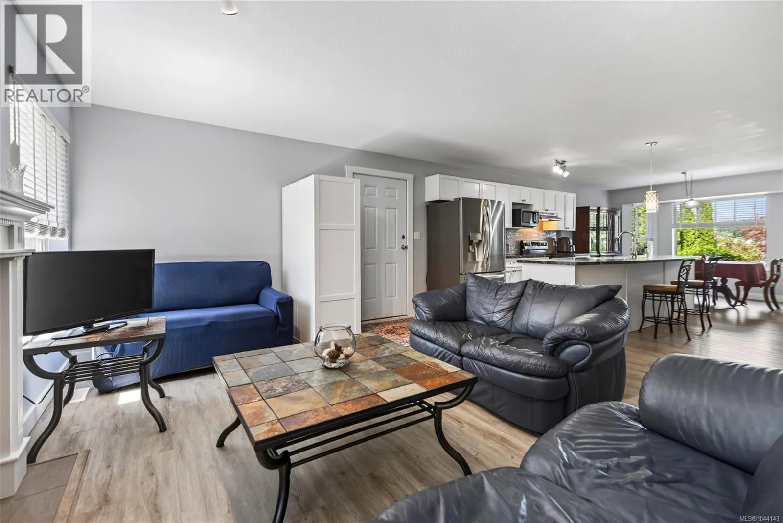 5 Strathcona Crt