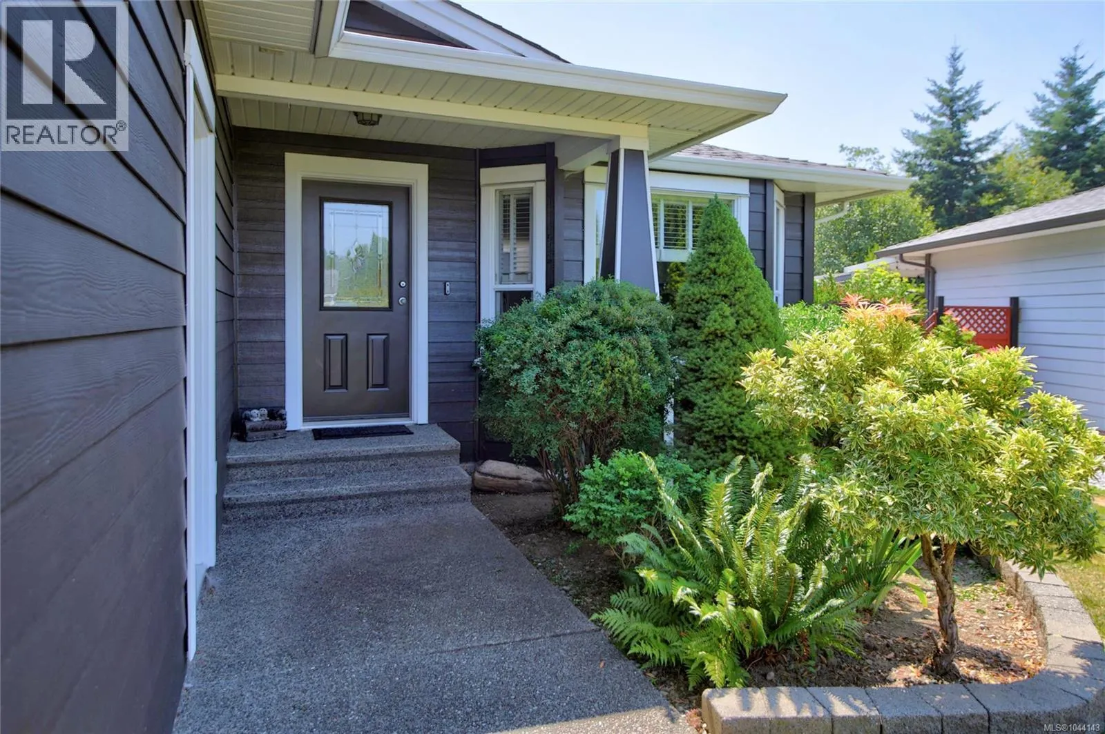 5 Strathcona Crt