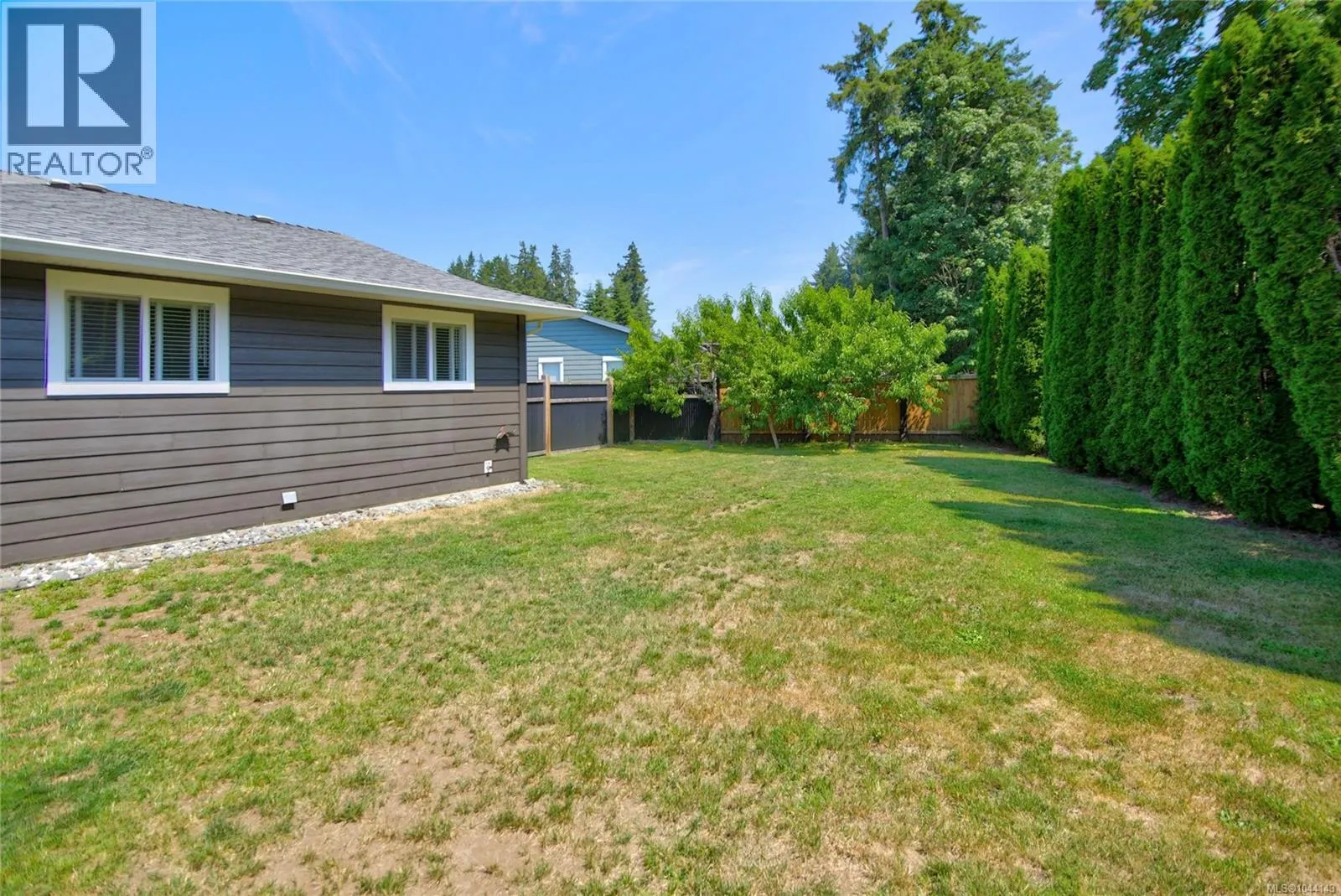 5 Strathcona Crt