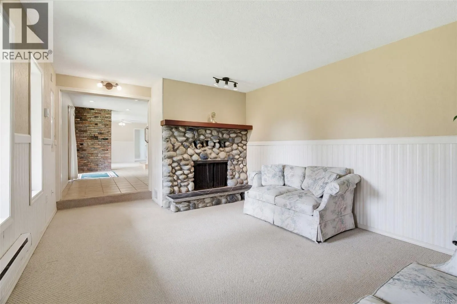 2595 Amanda Pl