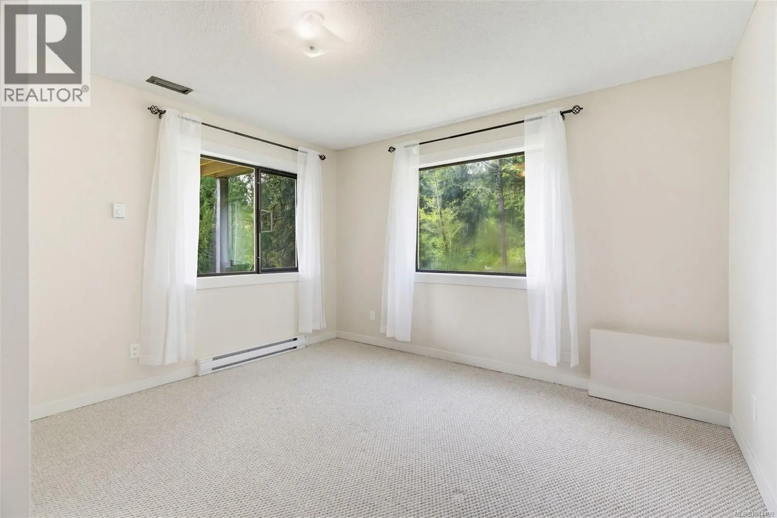 2595 Amanda Pl