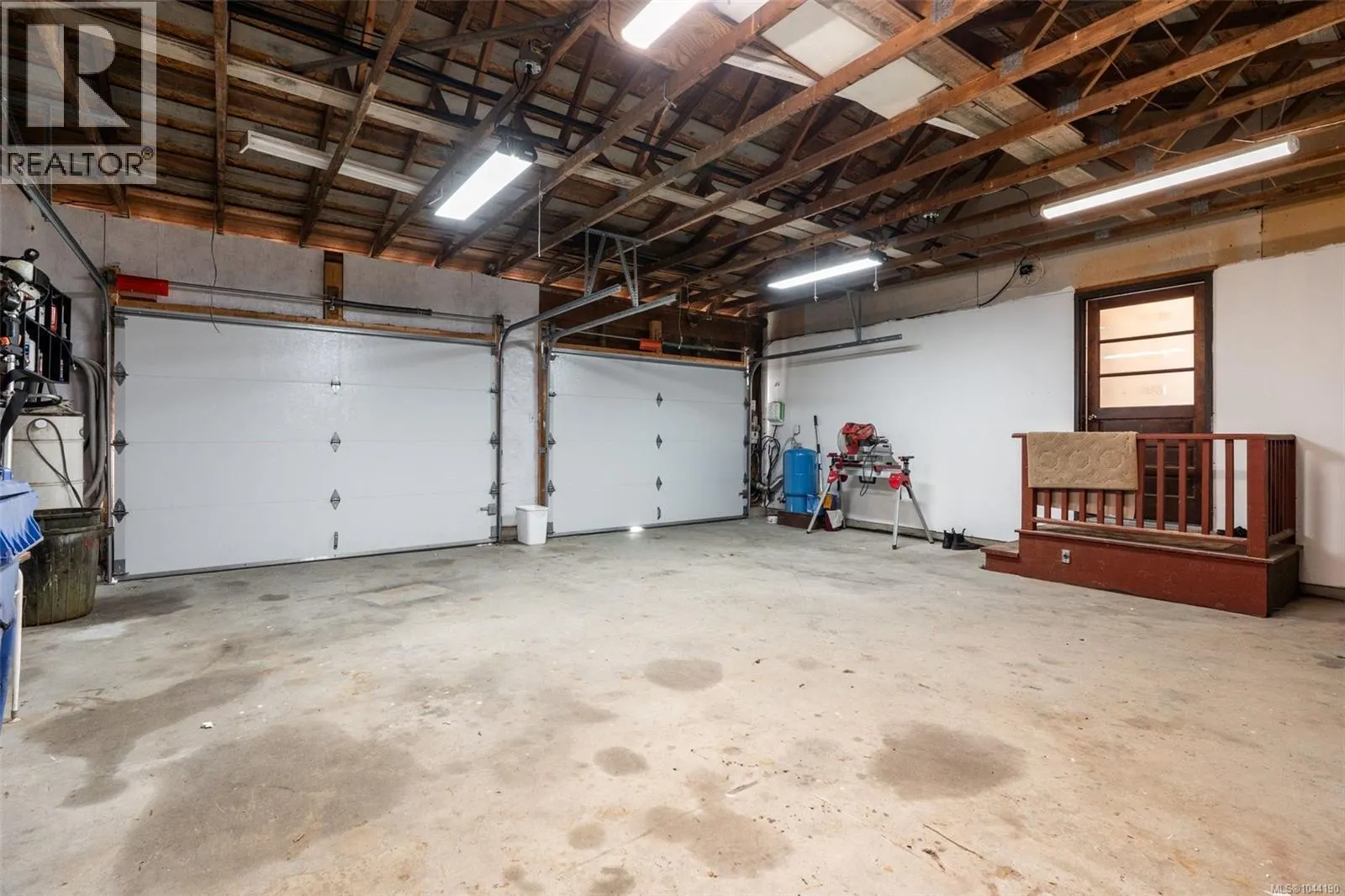 2595 Amanda Pl