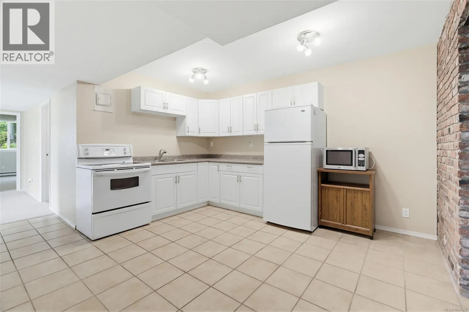 2595 Amanda Pl