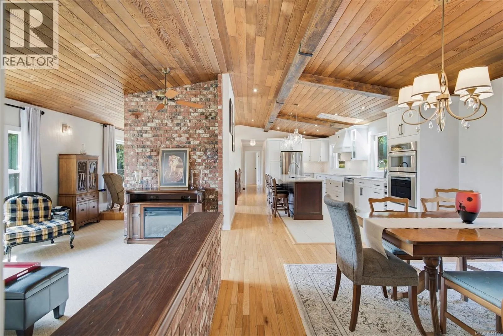 2595 Amanda Pl