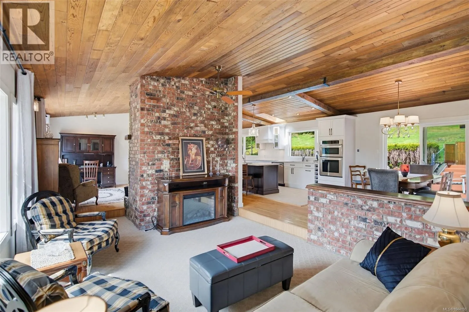 2595 Amanda Pl