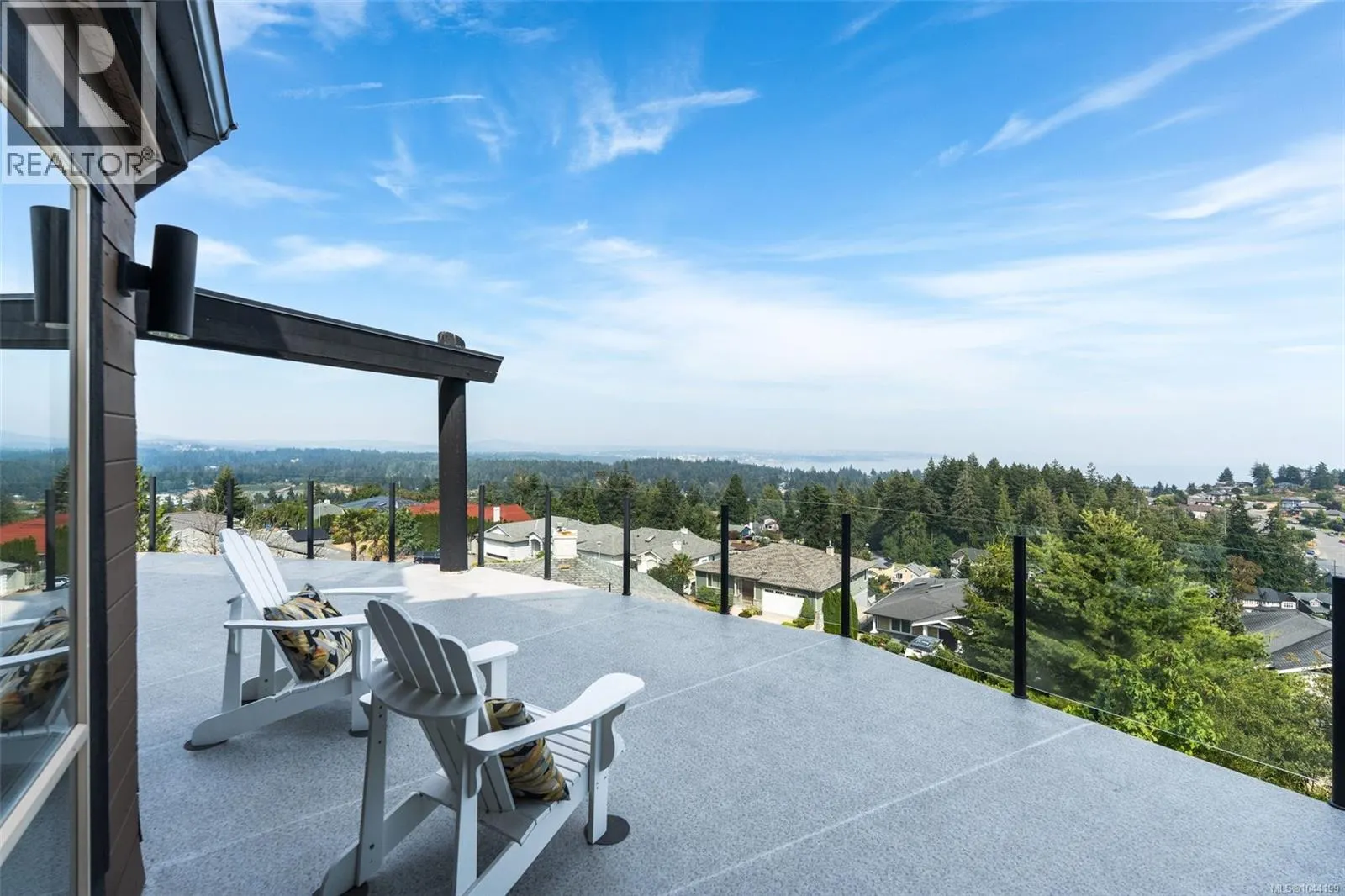 3392 Haida Dr