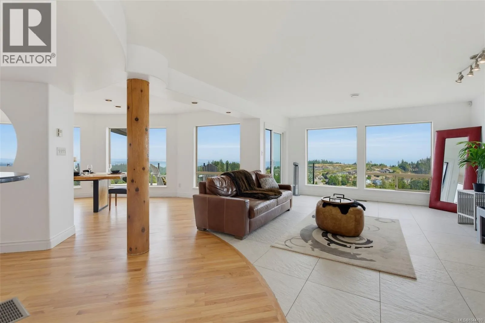 3392 Haida Dr