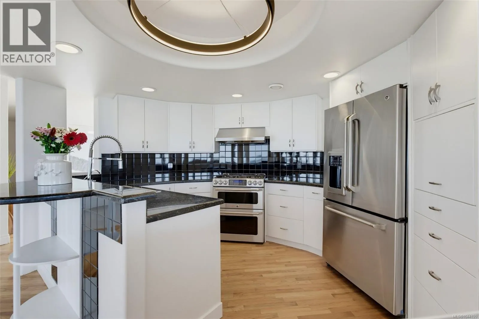 3392 Haida Dr
