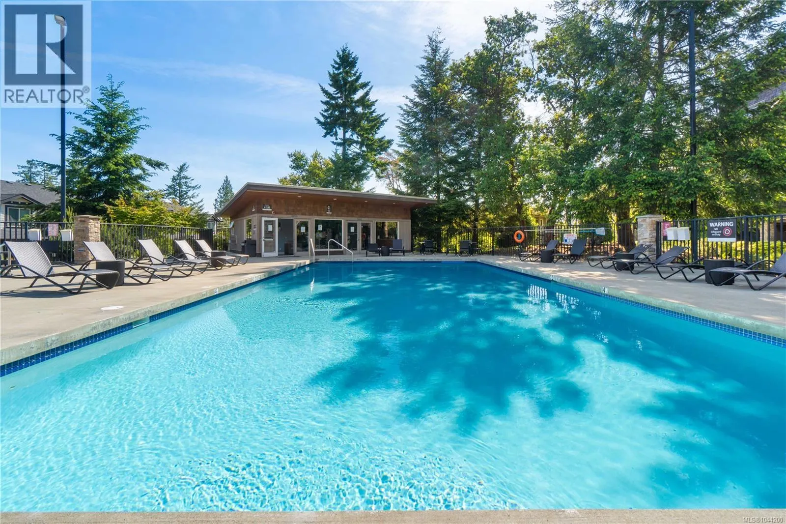 35 1175 Resort Dr