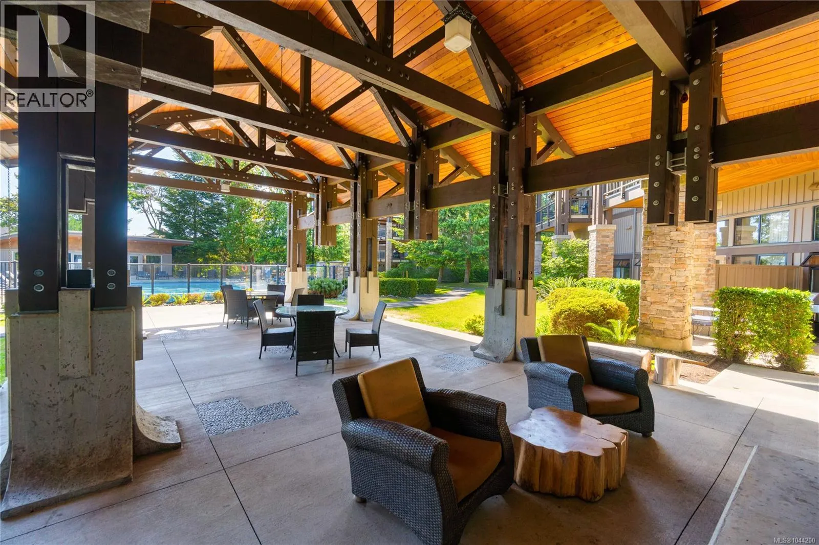 35 1175 Resort Dr