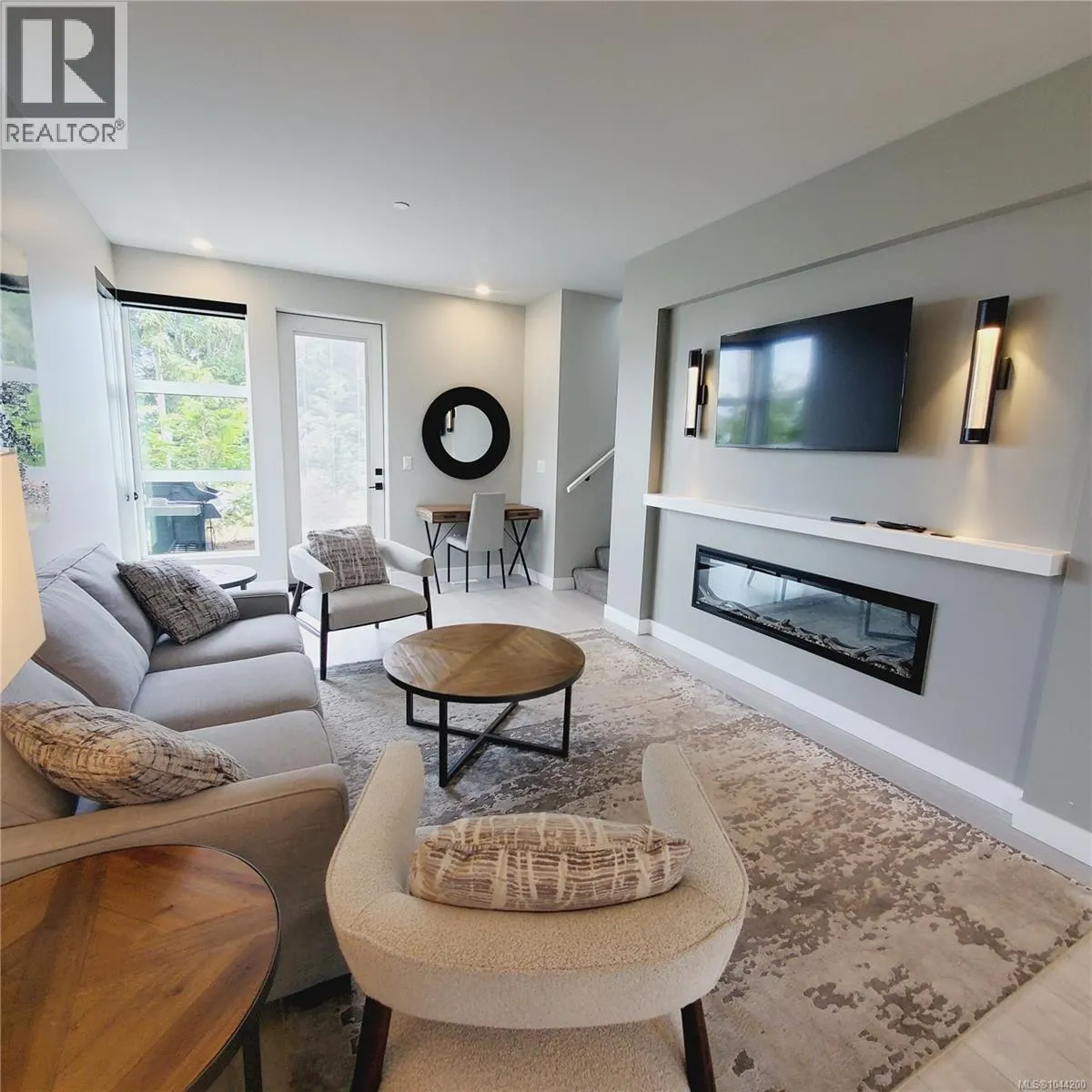 35 1175 Resort Dr