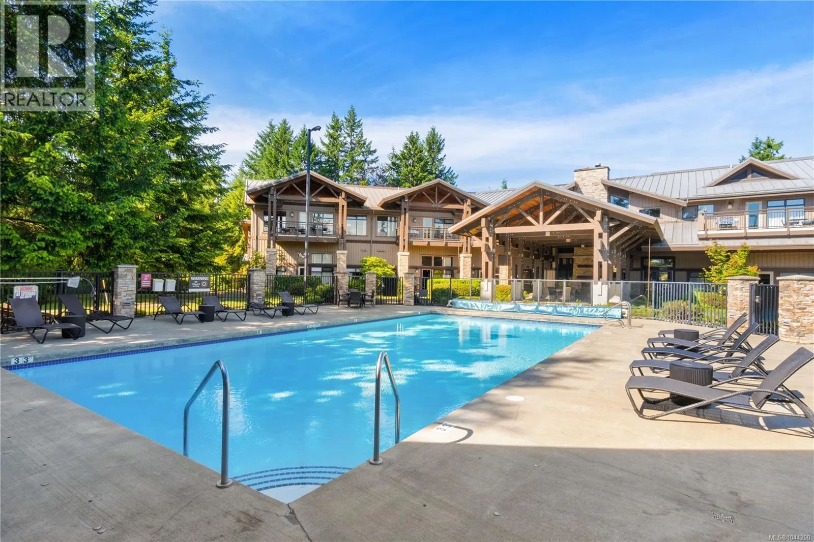 35 1175 Resort Dr