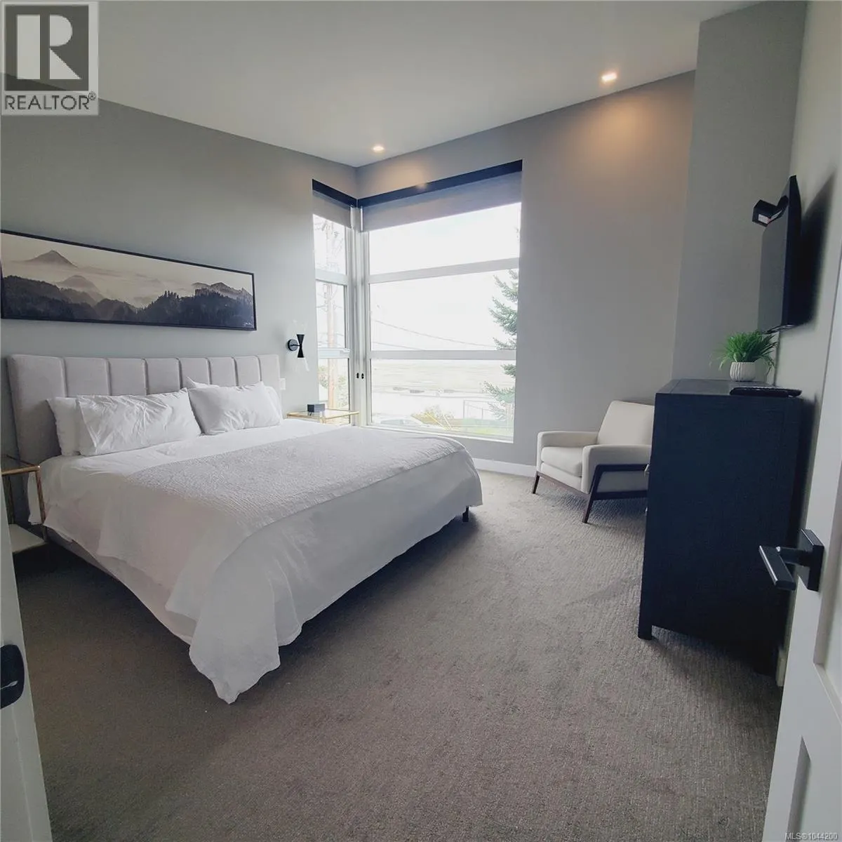 35 1175 Resort Dr