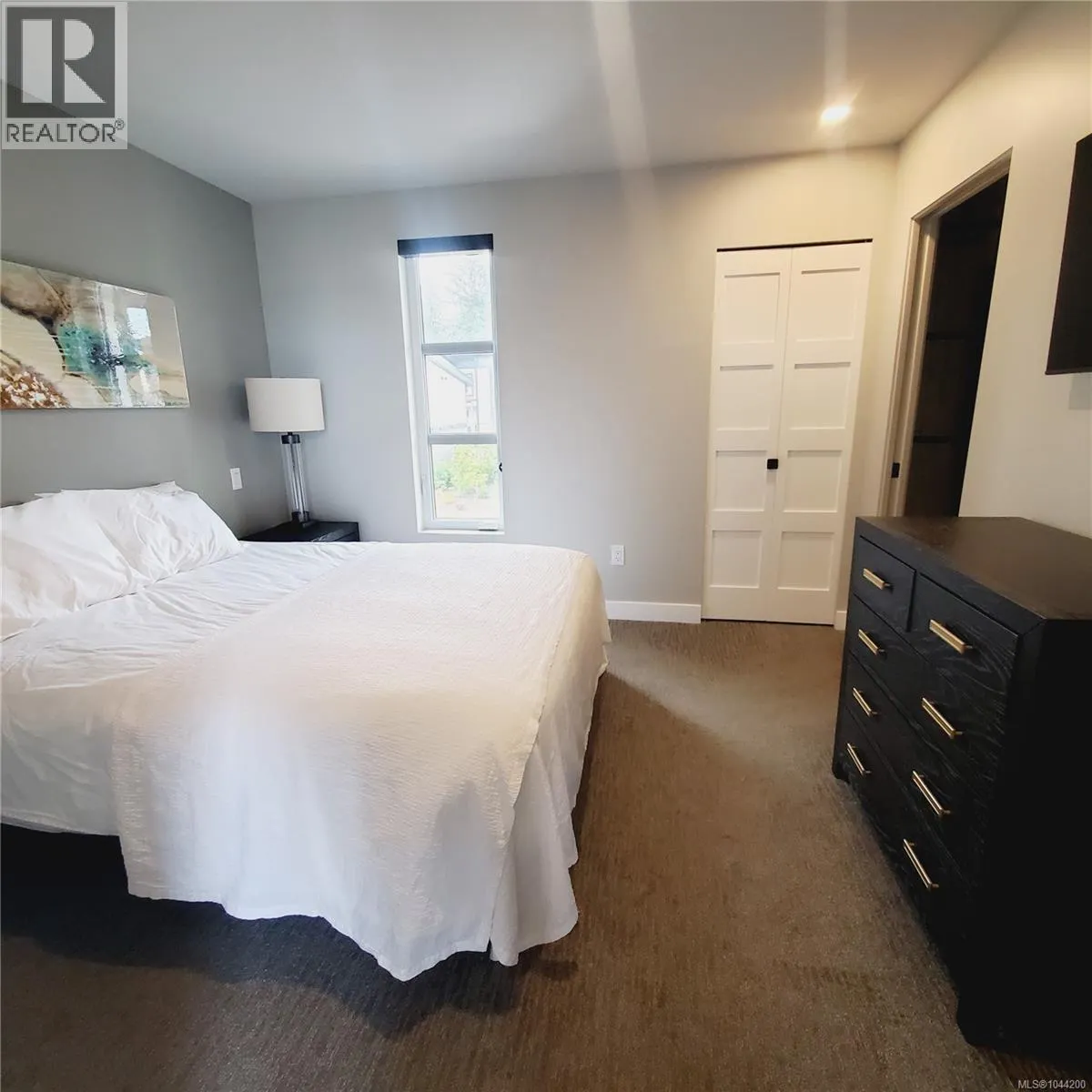 35 1175 Resort Dr