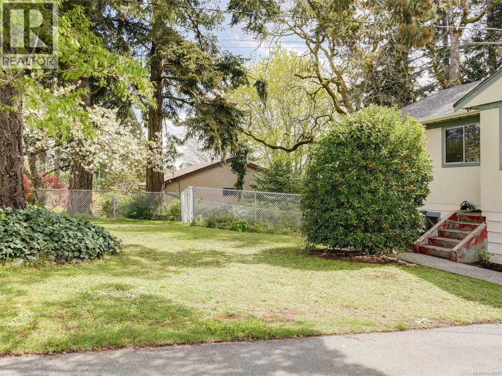 361 Cotlow Rd