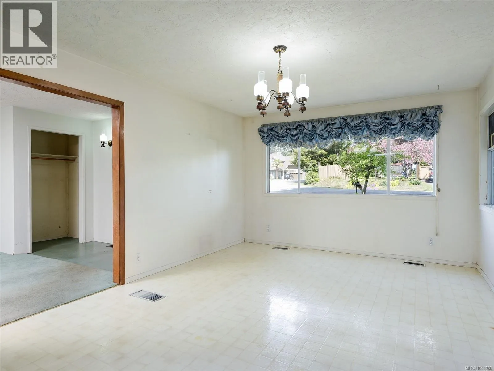 361 Cotlow Rd