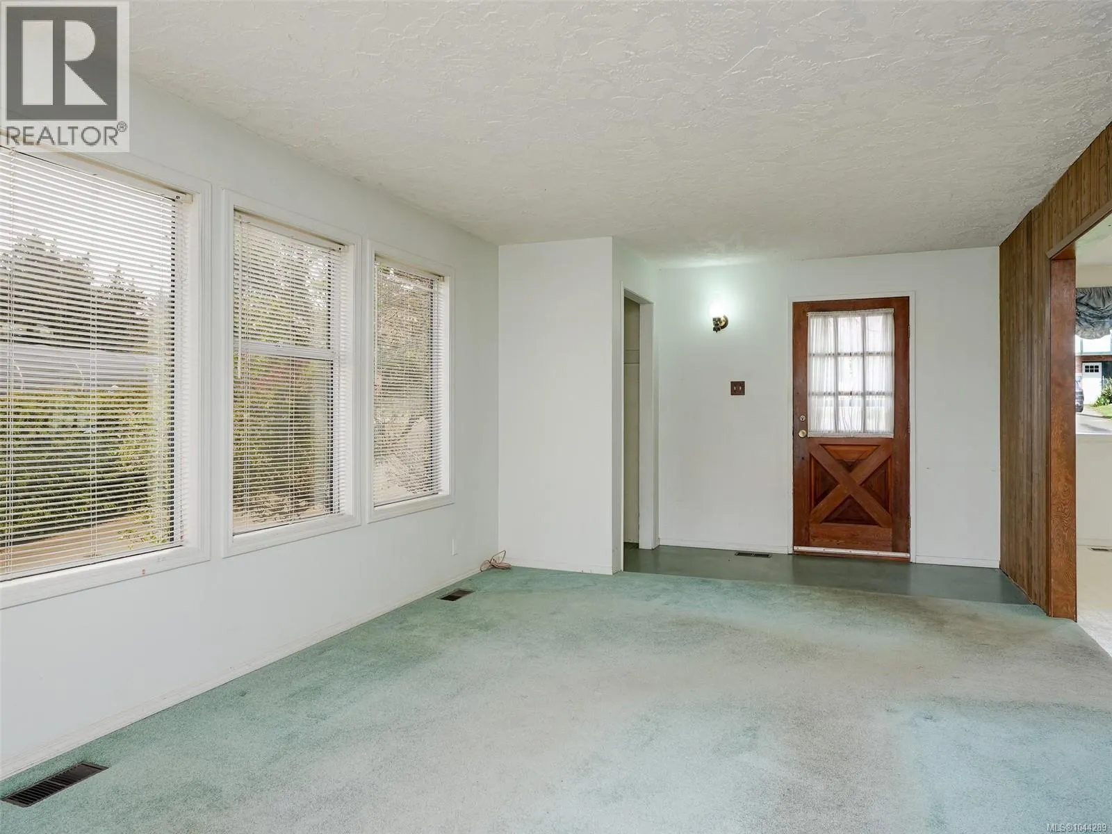 361 Cotlow Rd