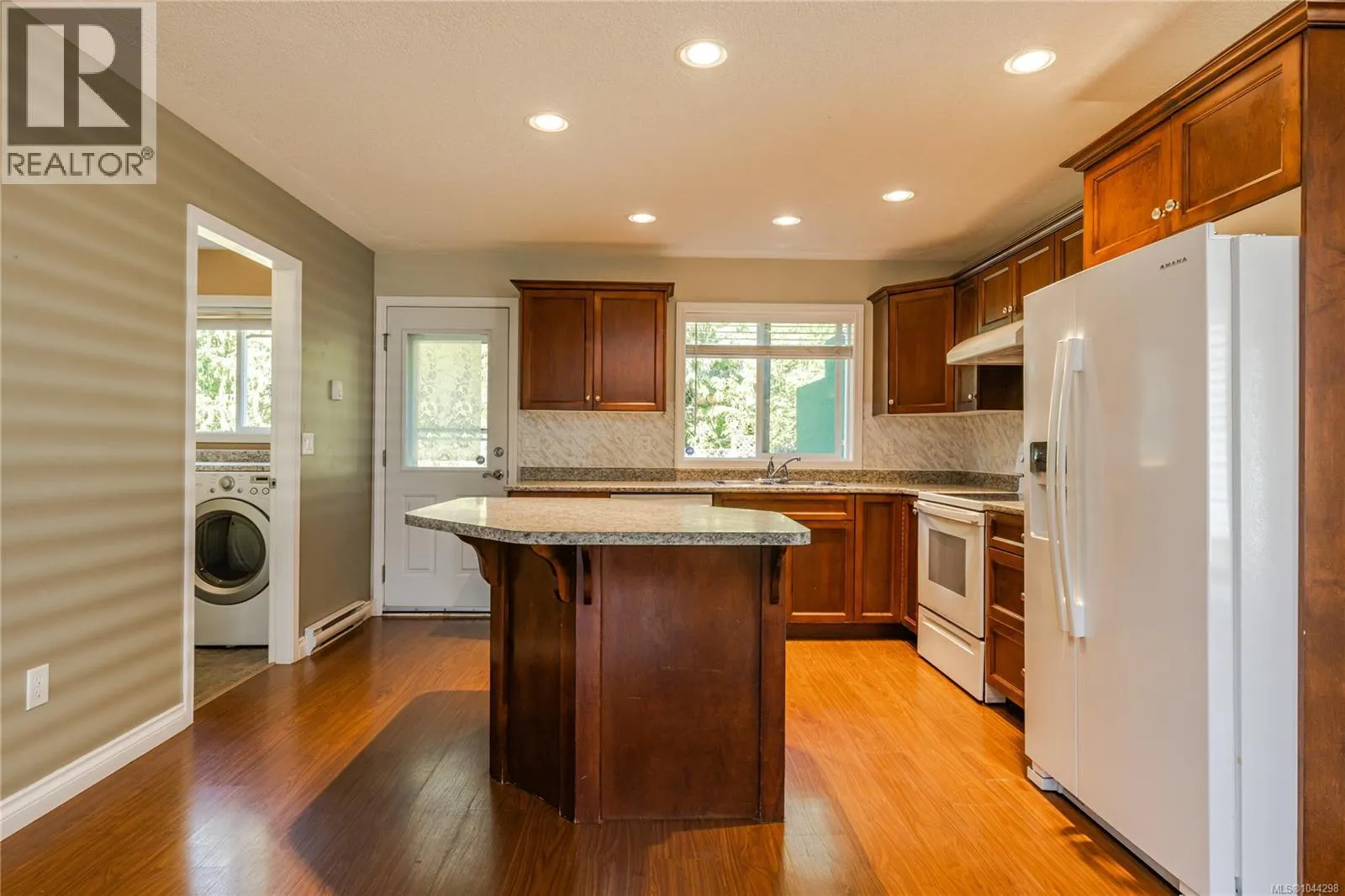293 Applegreen Ave
