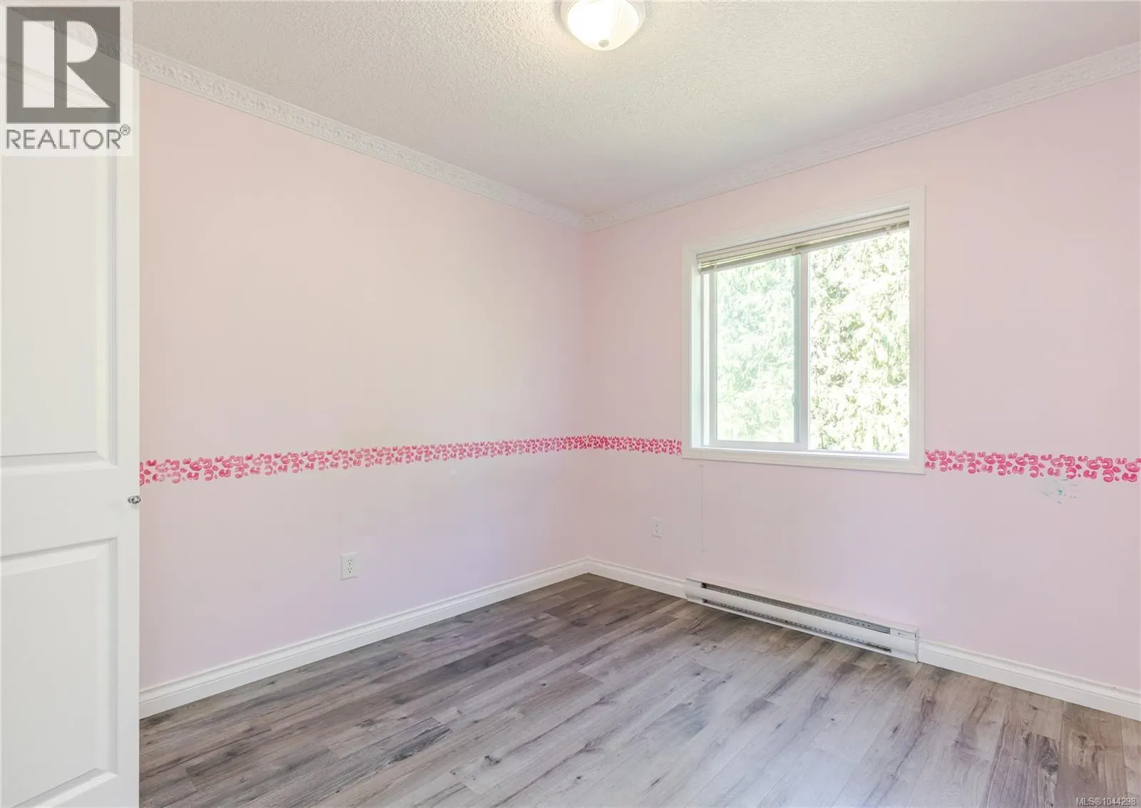 293 Applegreen Ave