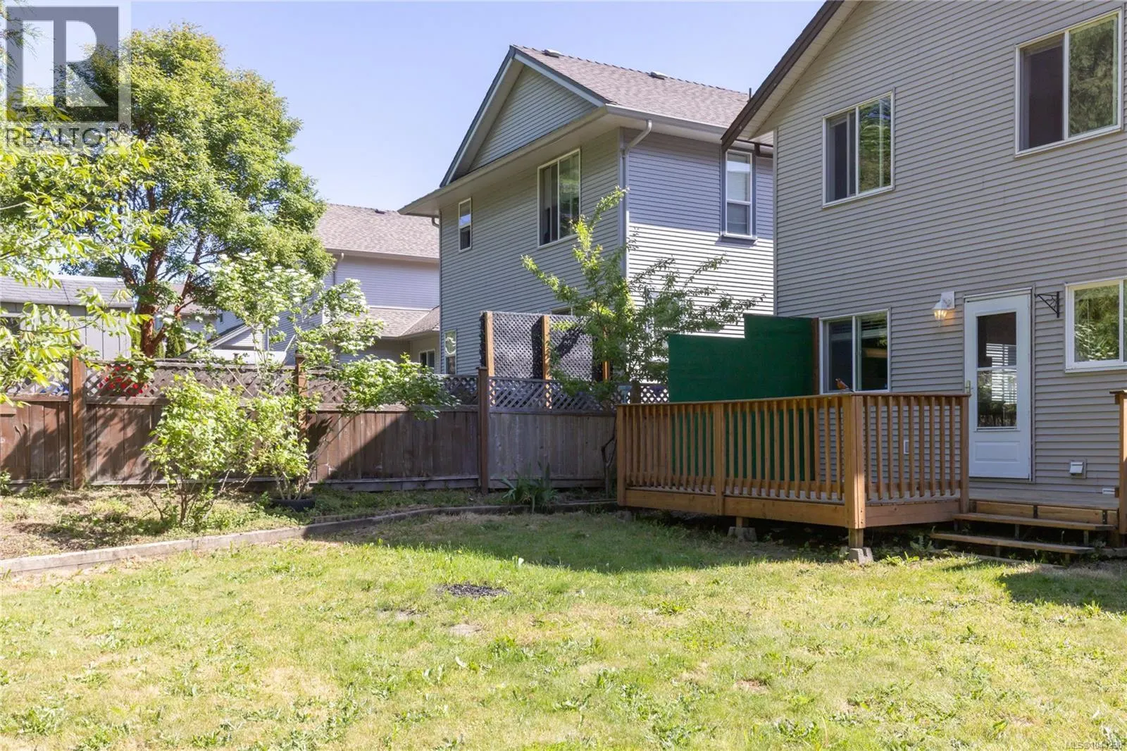 293 Applegreen Ave