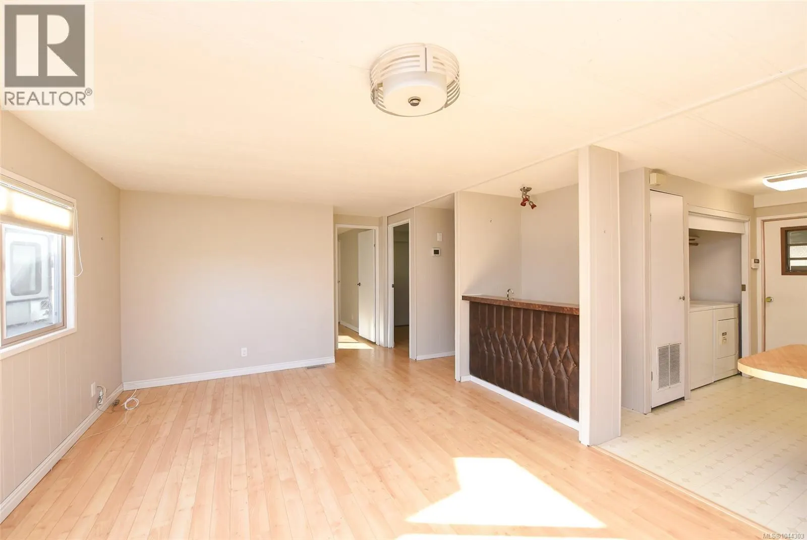 4 1451 Perkins Rd