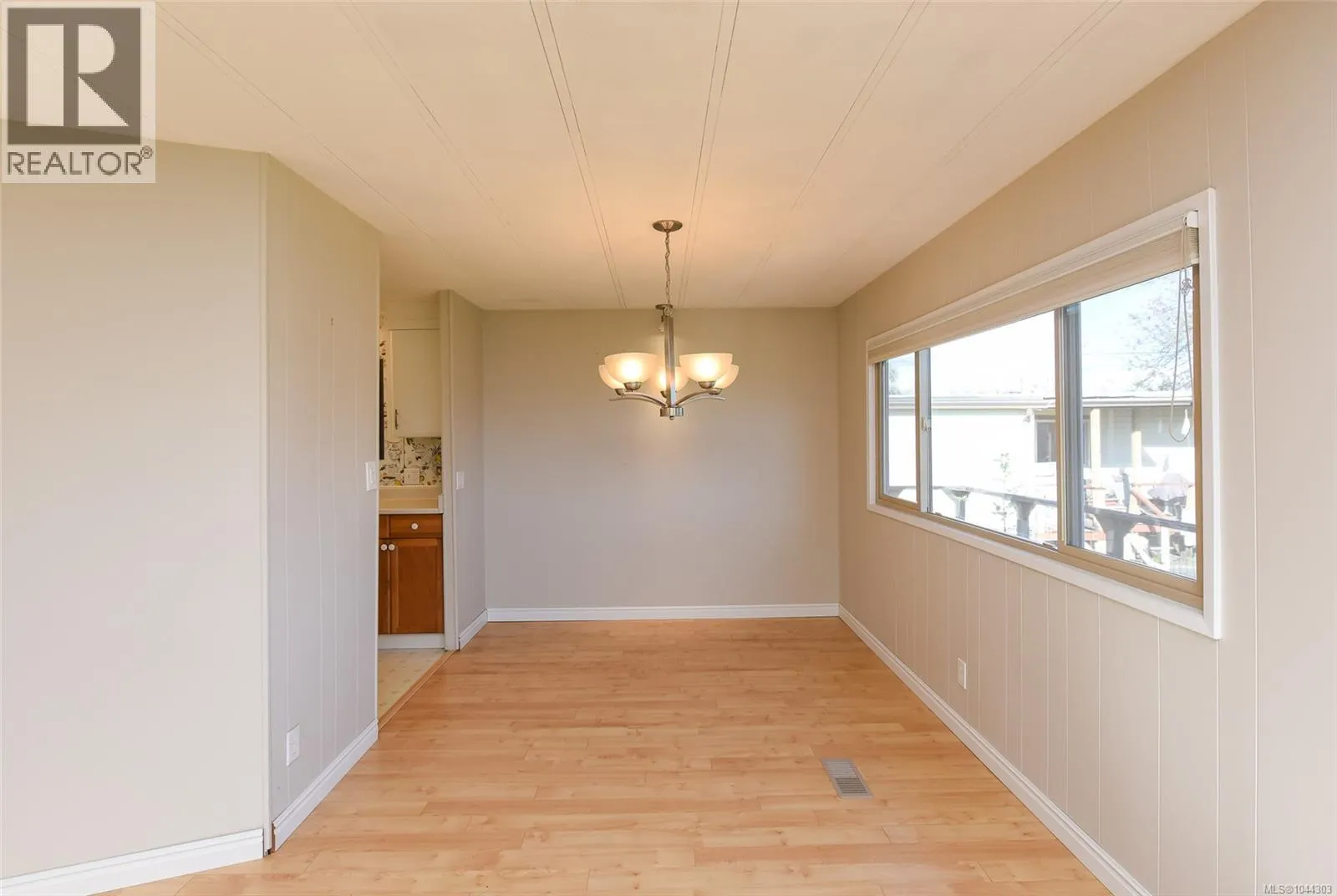 4 1451 Perkins Rd